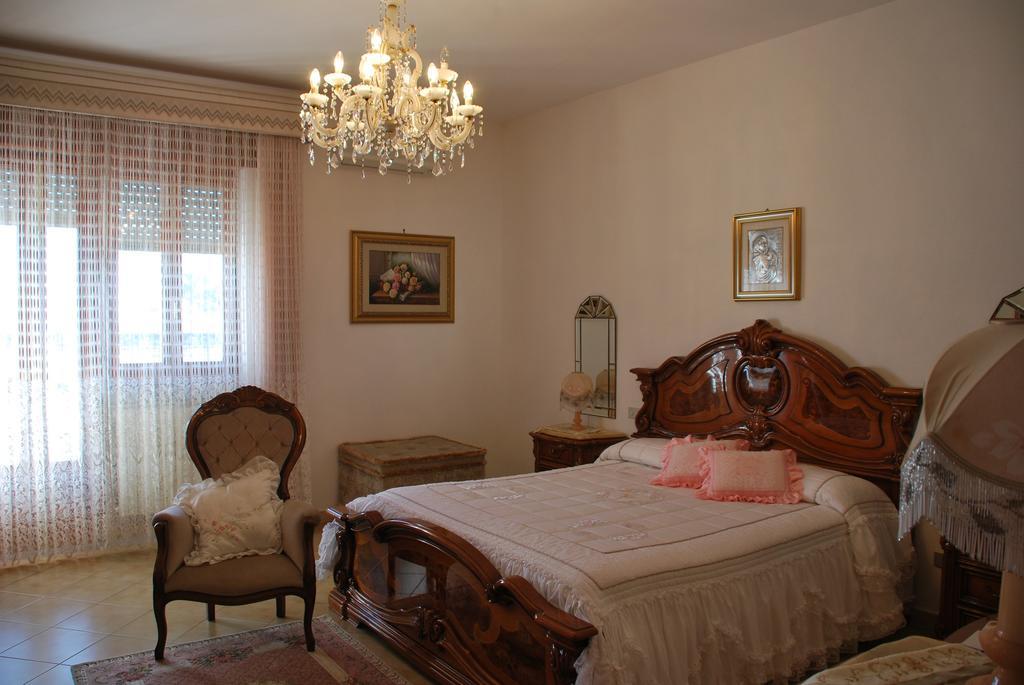 B&B La Rosa Antica Castro  Buitenkant foto